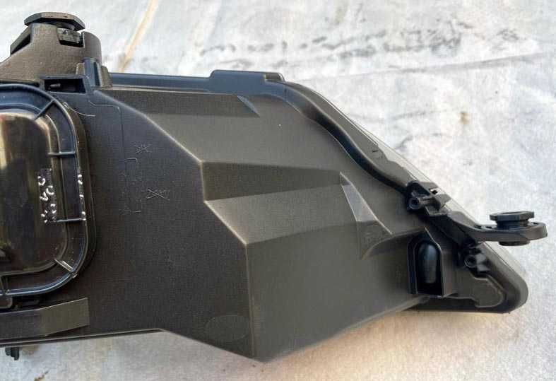 otica frontal ESQ seat leon III (5F) . fase 1