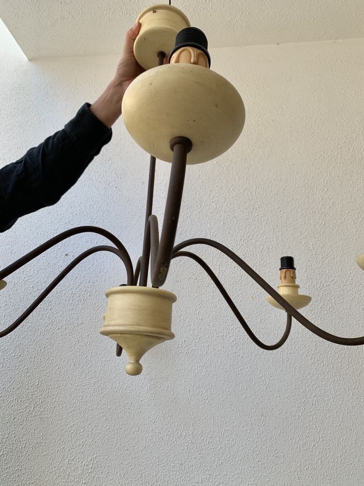 Candelabro suspenso de 6 lampadas