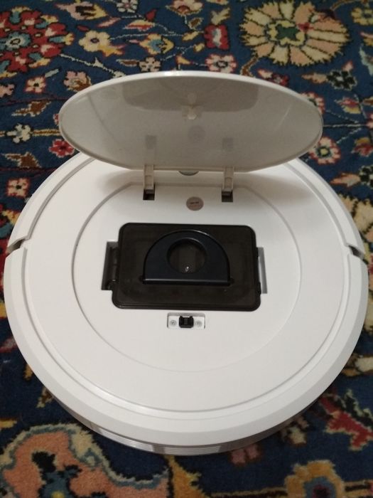 Робот пылесос    iRobot