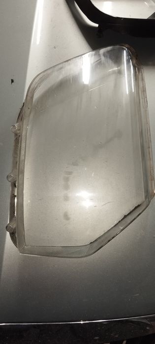 Стікло фари Рено дастер праве