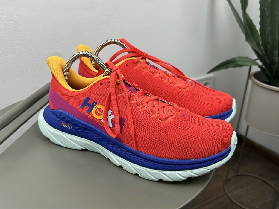 Оригінал! Кросівки Hoka Mach 4 42.5 розмір MM1204
