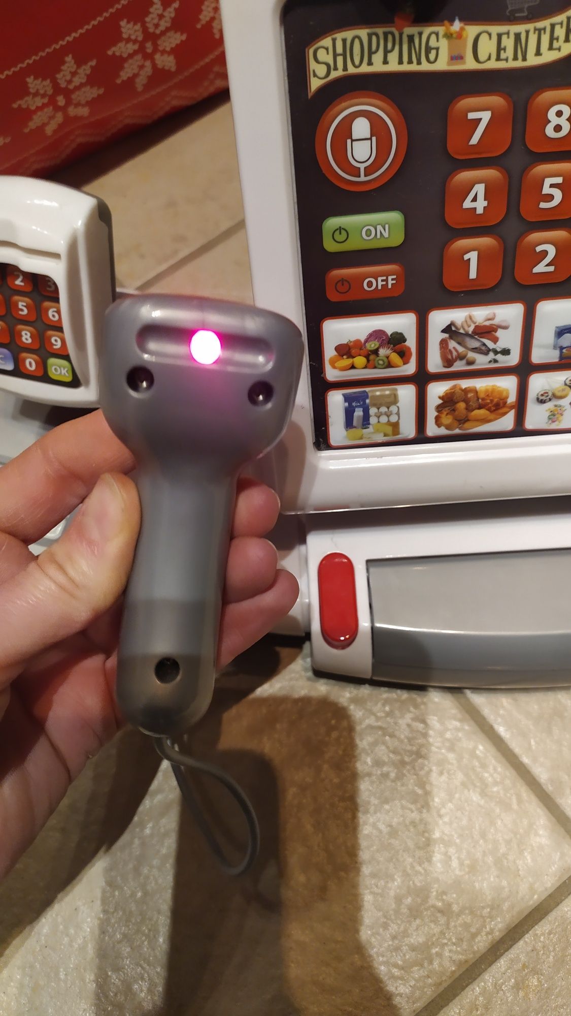 Kasa fiskalna sklepowa terminal pieniądze akcesori