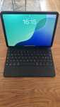 iPad Air z klawiaturą jak nowy