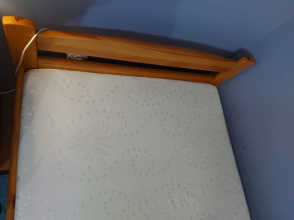 Łóżko drewniane 195x100 cm