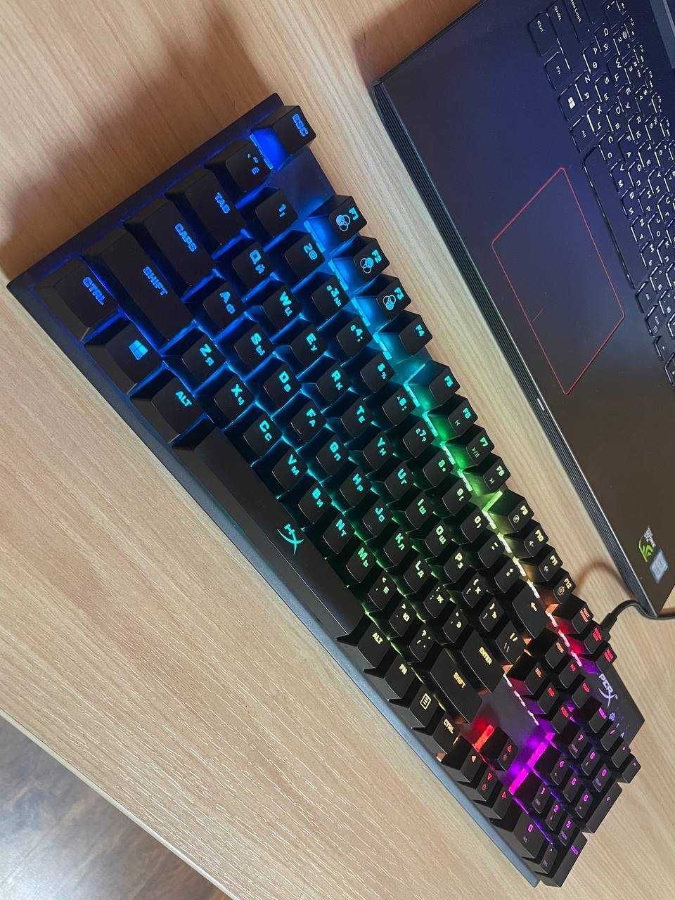 Топовая механическая клавиатура HyperX Alloy Fps RGB Kailh Silver
