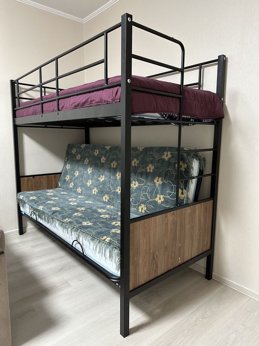 Кровать -диван двухъярусная