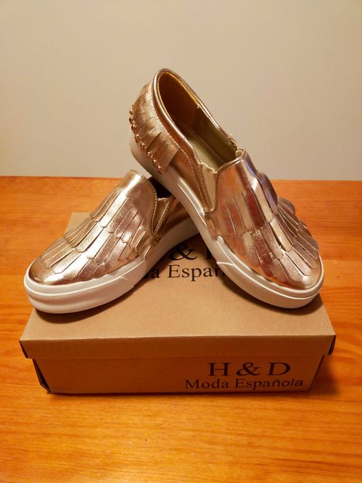 Sapatilhas/calçado Novo tam. 37