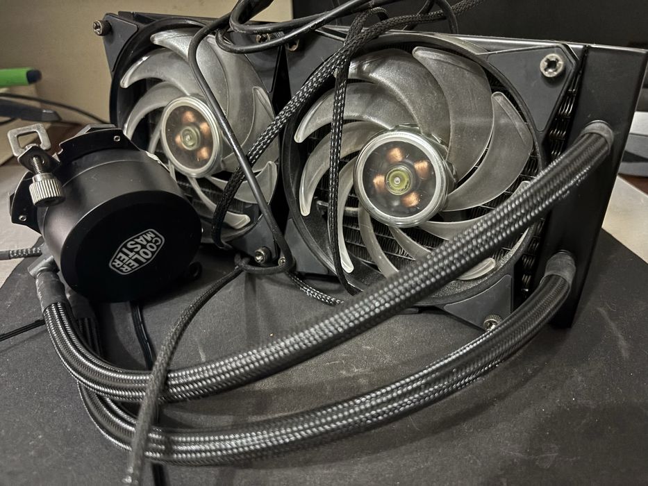Watercooler Coolermaster RGB