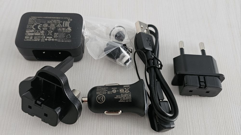 Zestaw akcesoriów do Plantronics Voyager  Legend, kabel do ładowania