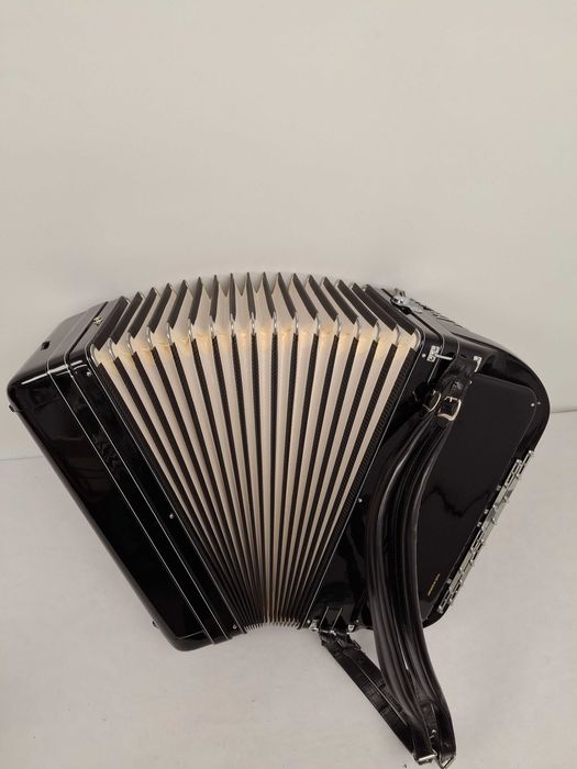 Akordeon Hohner Morino Artiste XN guzikowy 185 basów stan bdb!!!