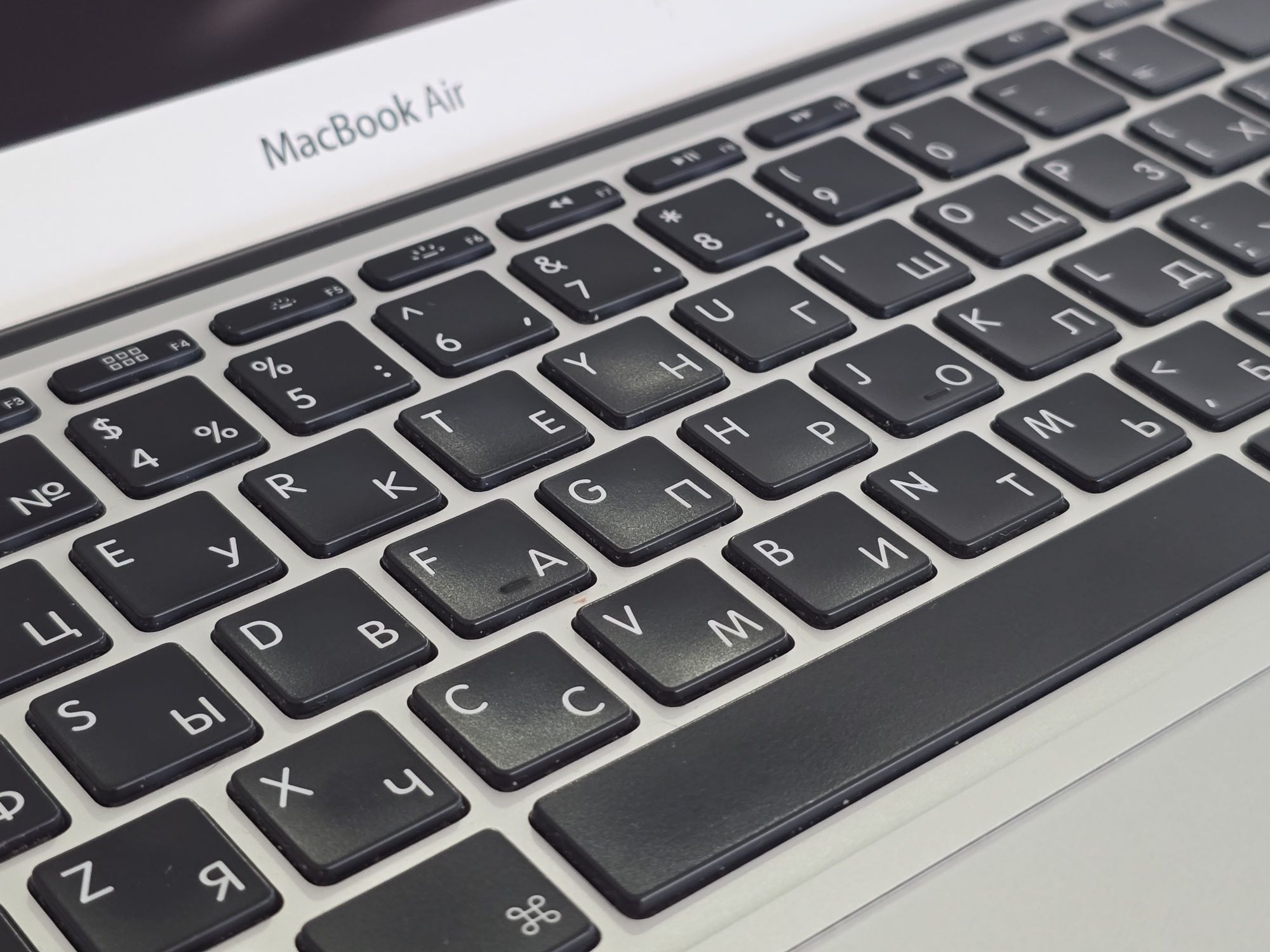 MacBook AIR i5 4GB Ram 256GB SSD MacOS BIG SUR A1465