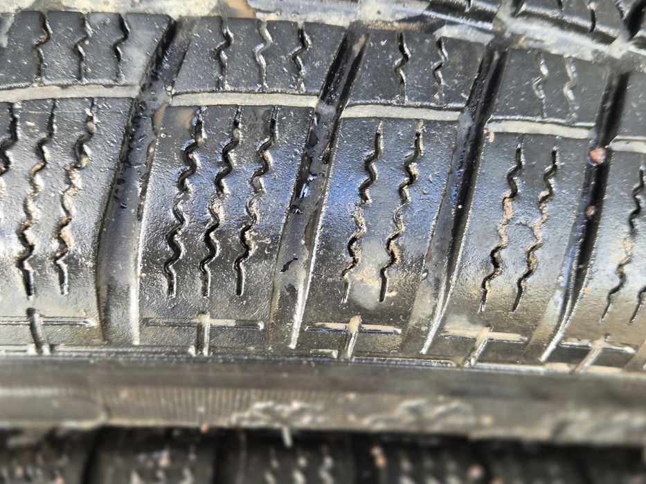 Opony zimowe z felgami do ford focus 15 cali