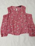 Bluzka Primark w kwiatki z odkrytymi ramionami, Primark, r.110