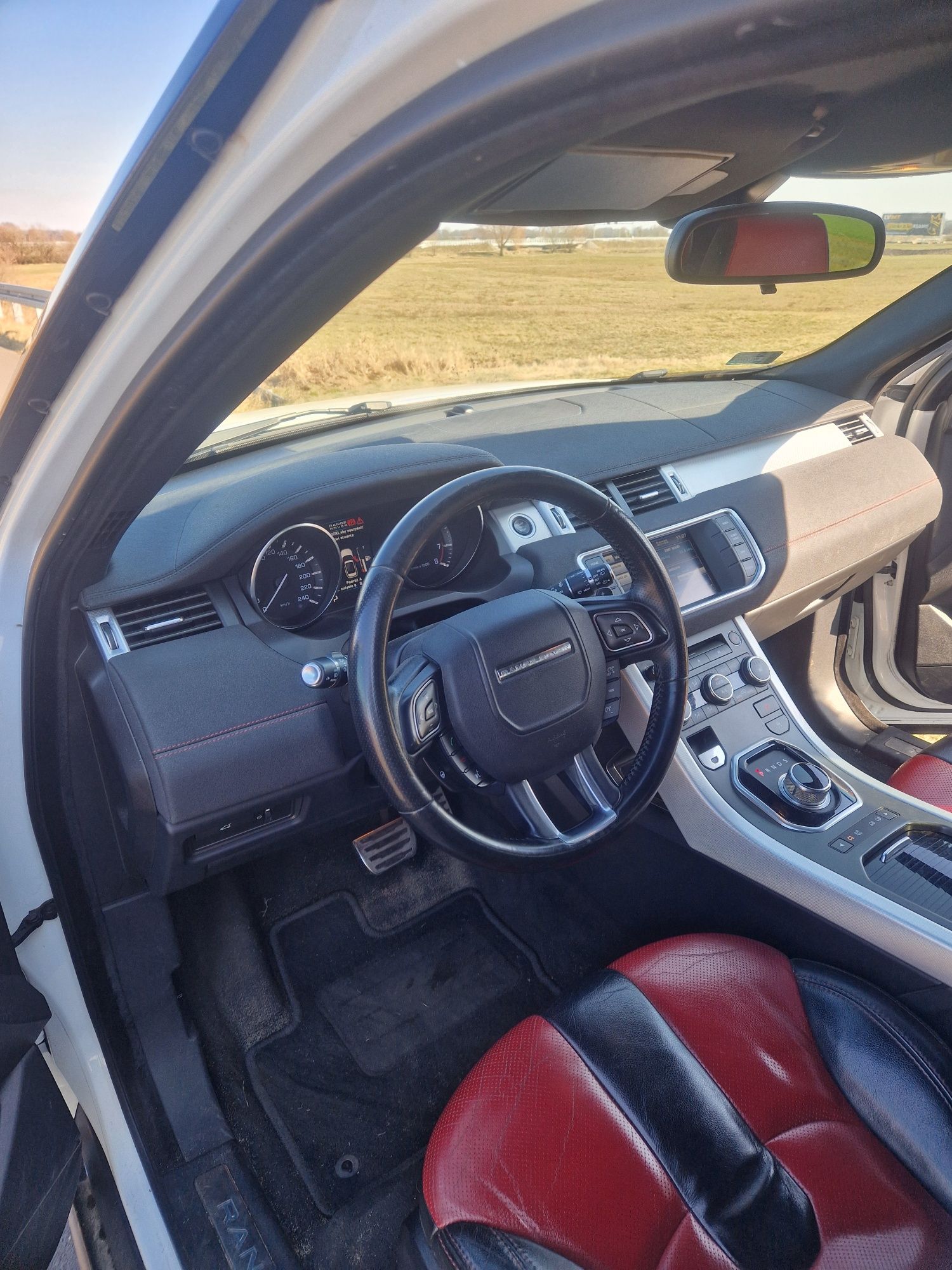 Range rover evoque