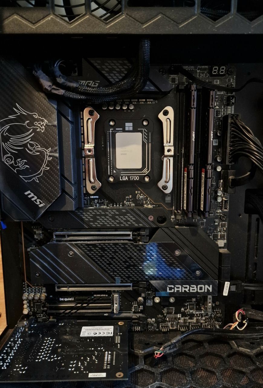 Топ платы Asus Rog Z790,MSI Z690 Carbon,Z690 EDGE