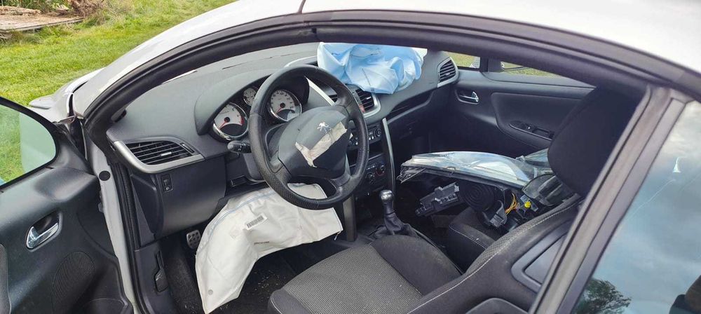 Peuget 207 Kabrio uszkodzony 2009 rok