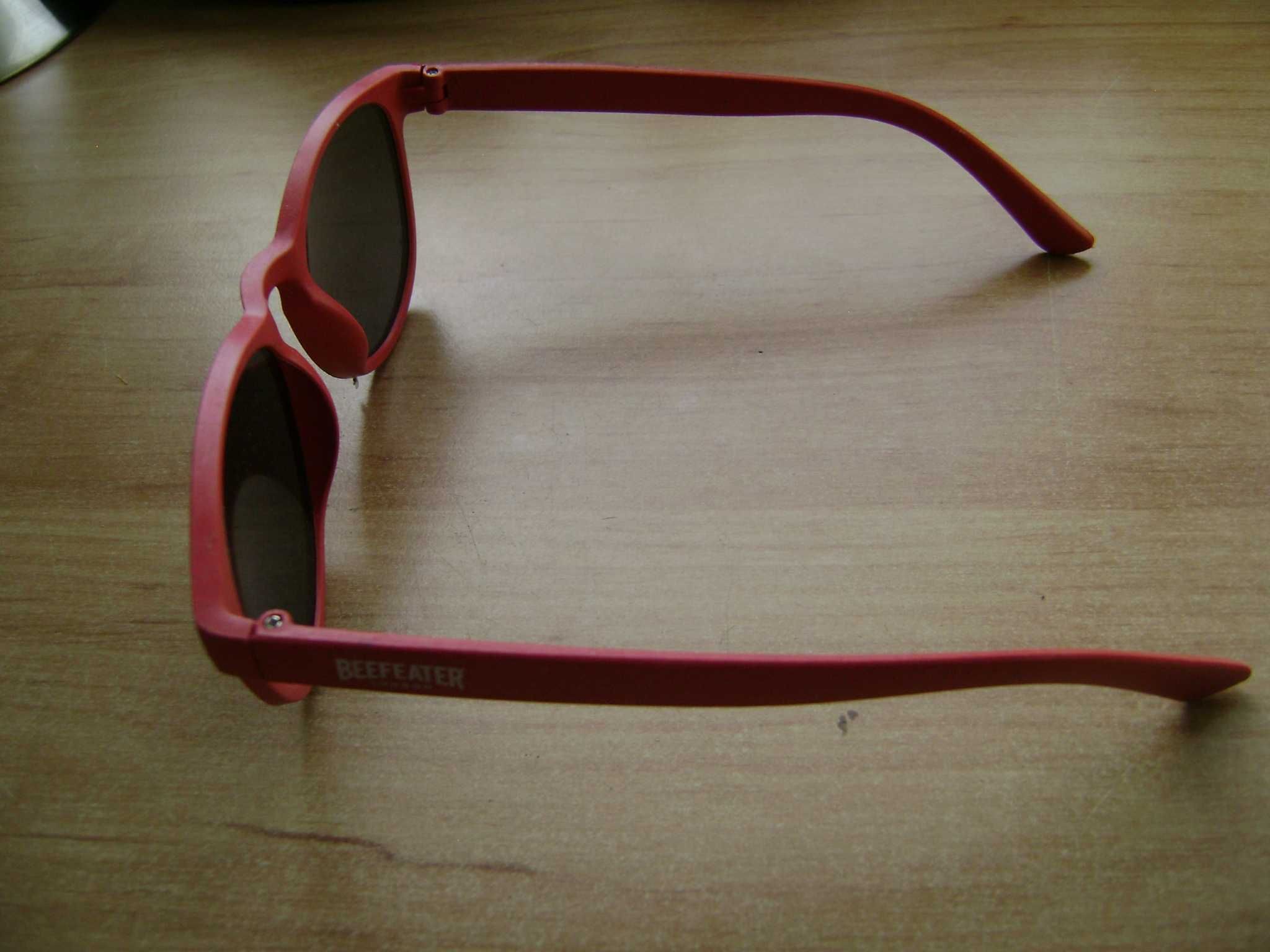 Starocie z PRL - Okulary przeciwsłoneczne europejskie nr 2 13 cm