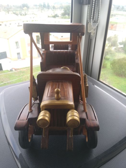 Carro em madeira, para decoração