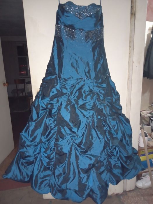 Плаття/сукня концертное,весільне,випускне