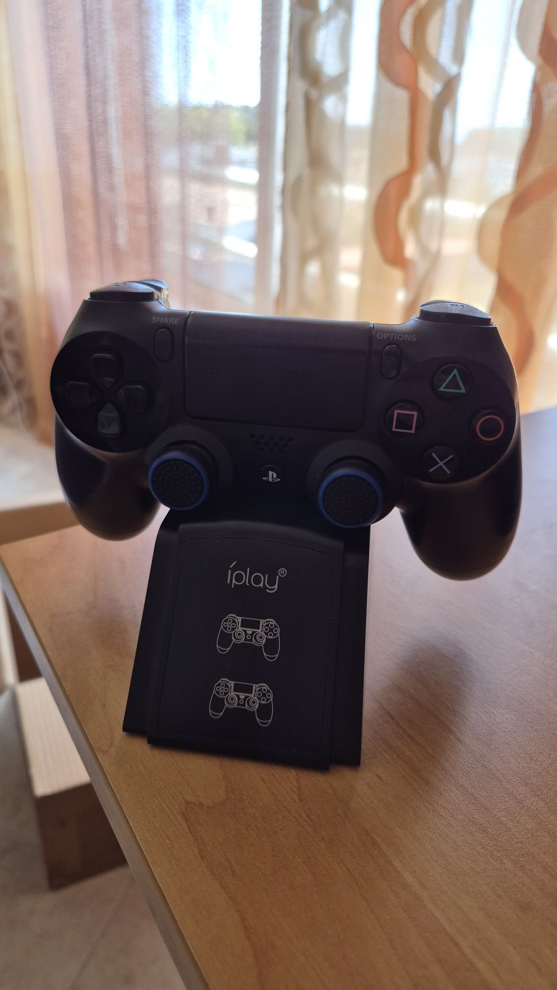 Vendo PS4 Slim 500gb com extras