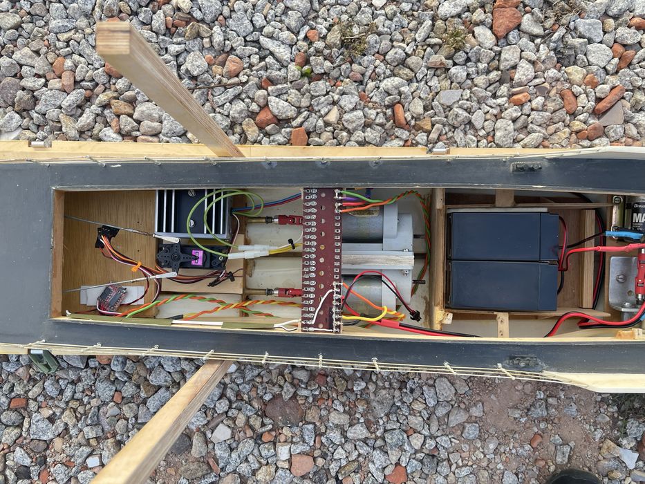 Rc Statek Robbe FL-8