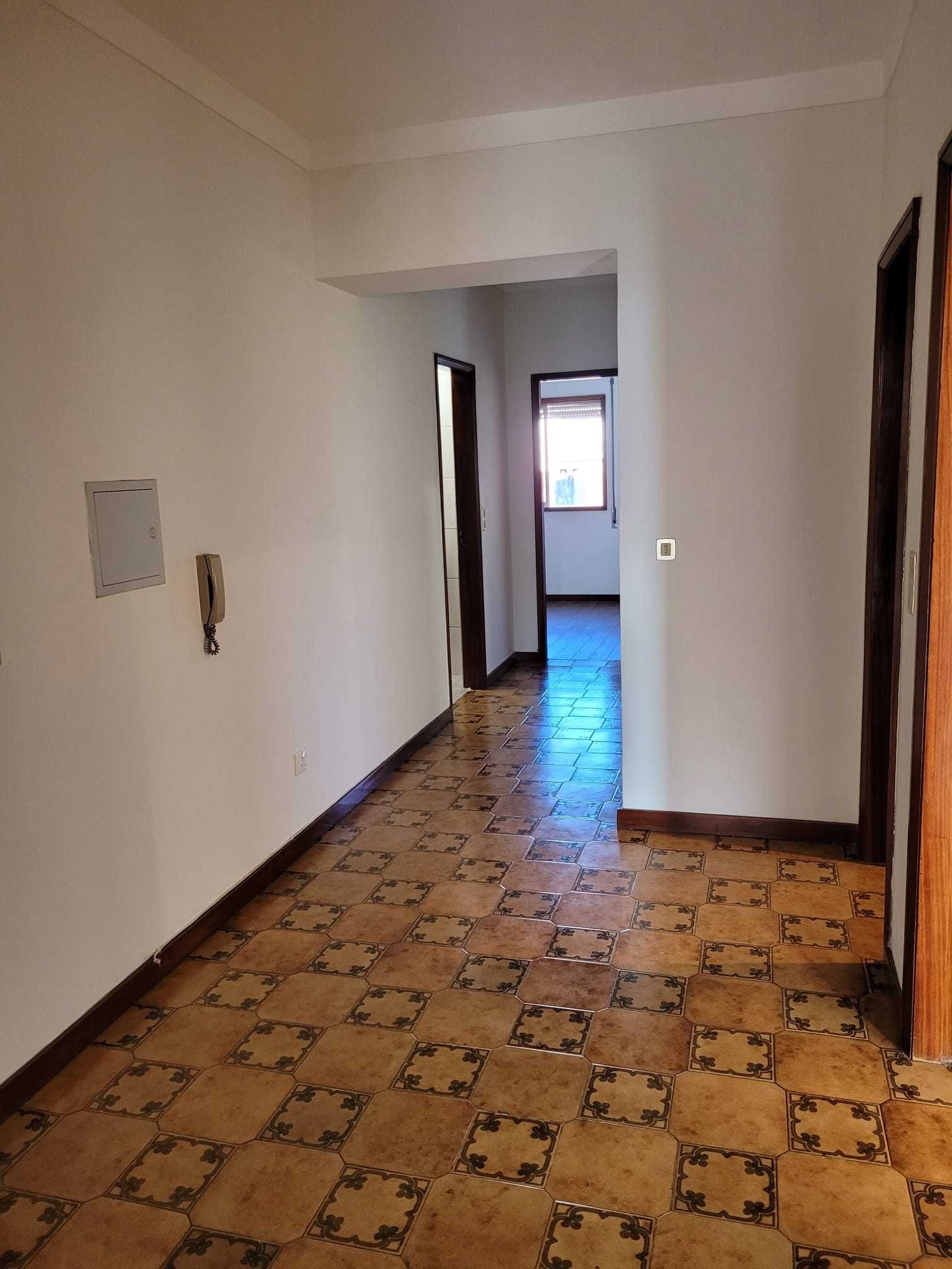 Apt T3, 107m2, centro de Oliveira de Azeméis