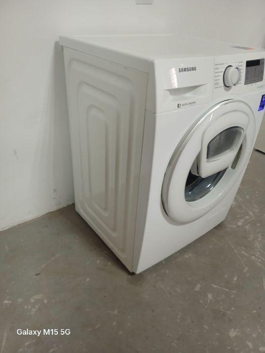 Пральна машина Samsung з інвенторним двигуном 7кг.  WW70K521WW.
