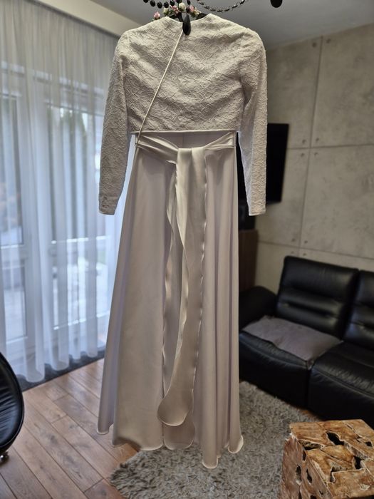 Zestaw sukienka komunijna bolerko wianek torebka komunijne