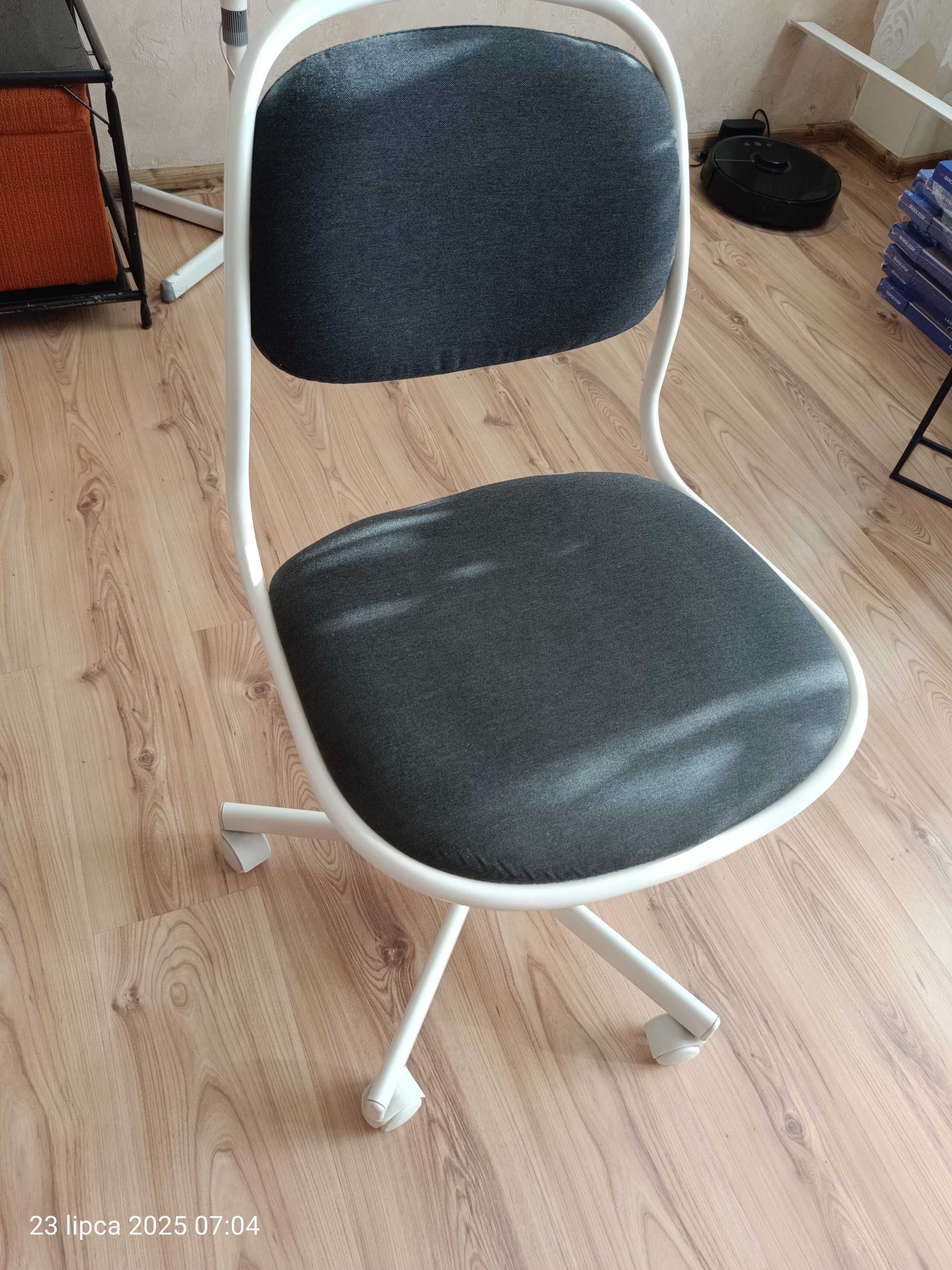 Krzesło biurowe dla dziecka Ikea