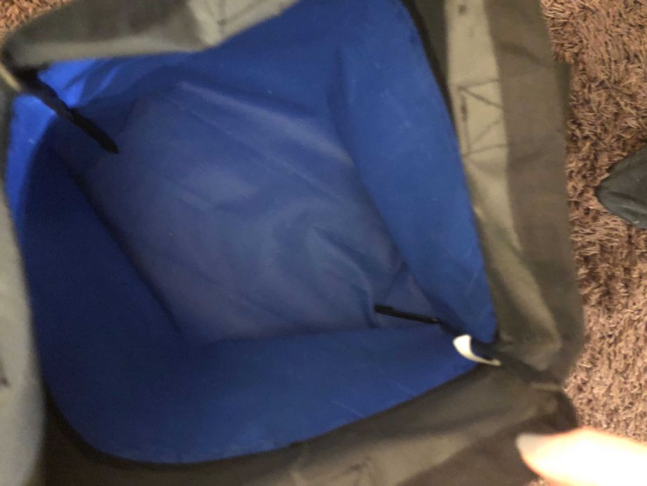 saco azul e preto medio