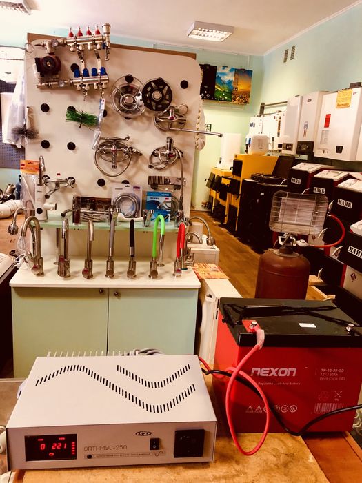 Бесперебойник LVT ОПТИМУС-250.