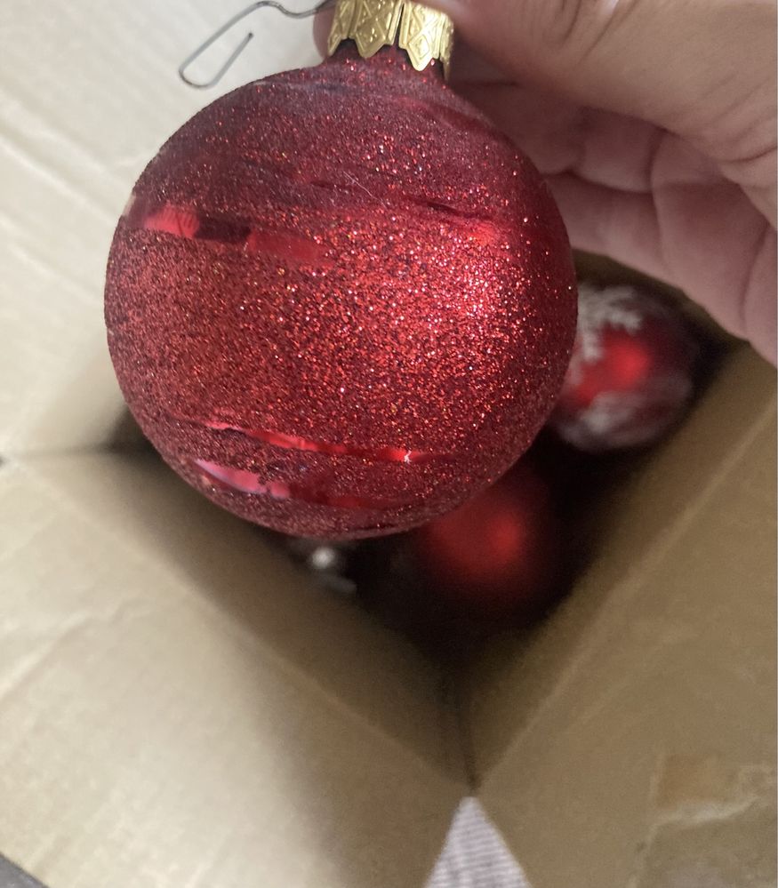 Продам коробку елочных игрушек