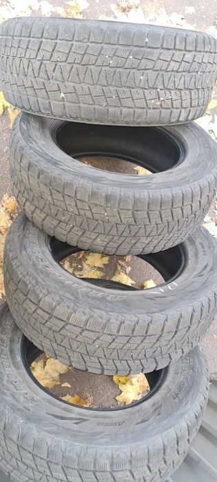 285/60 R18 Bridgestone Blizzak  шини зима