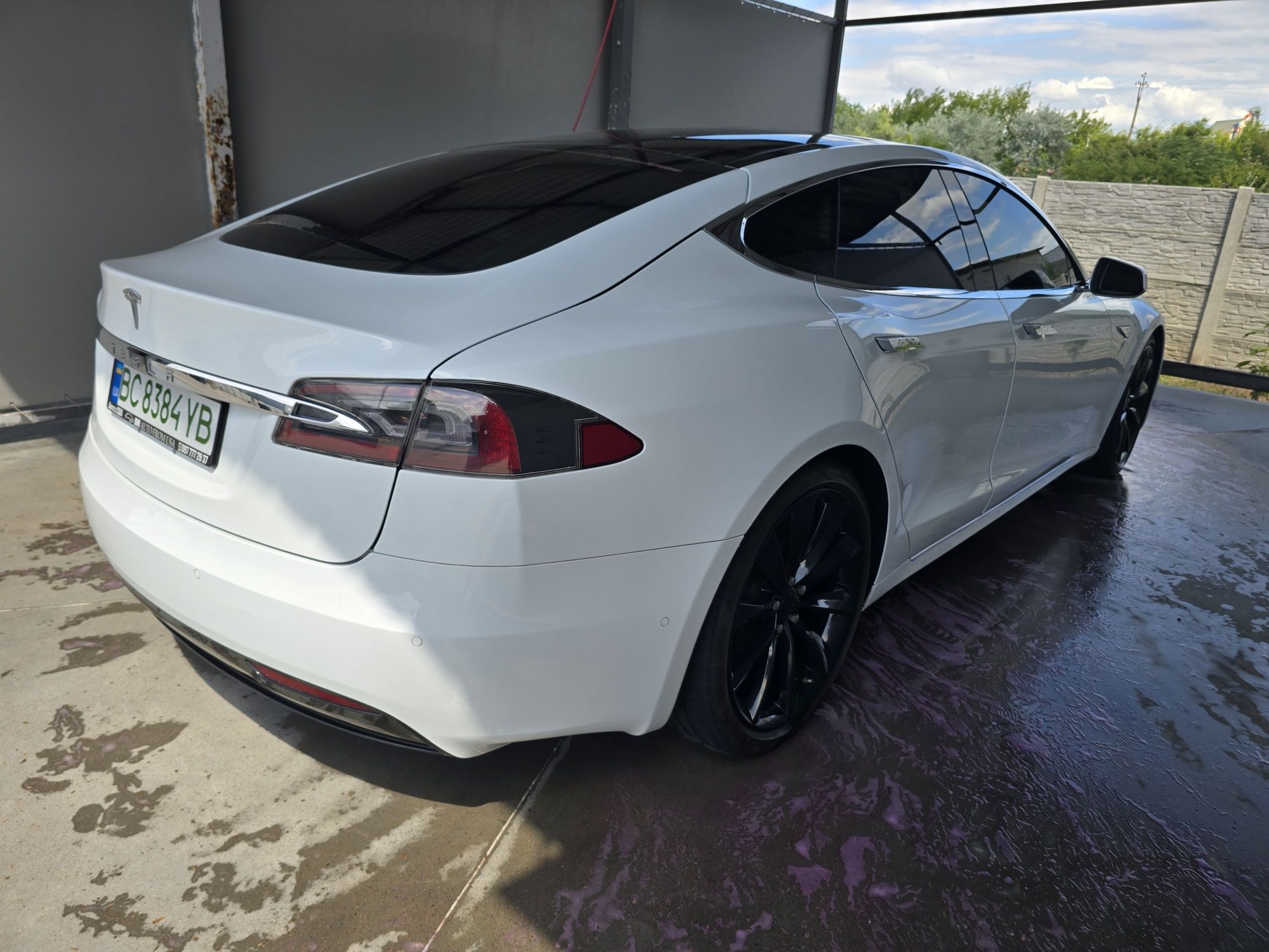 Сдам в аренду Tesla model s 75d 1200 грн в сутки