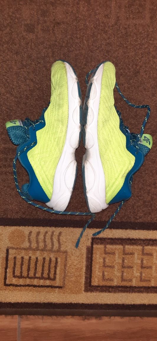 4F r. 35 buty adidas lekkie sportowe pianka zielone