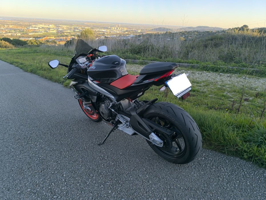 Aprilia RS660 - Poucos KM