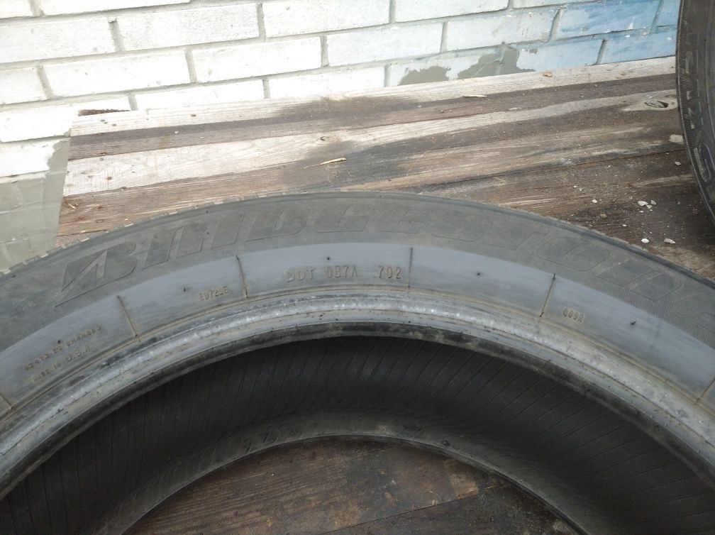 Продам резину 235/60 R18 Kumho