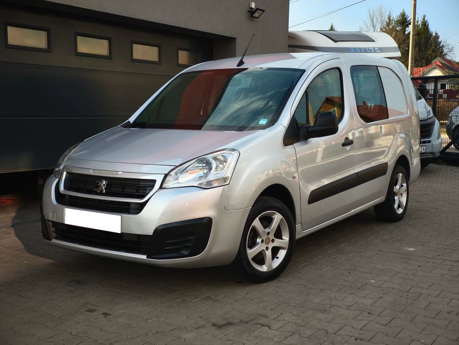 Peugeot Partner Long 5 Osobowy Nawigacja Kamera Stan Bardzo Dobry