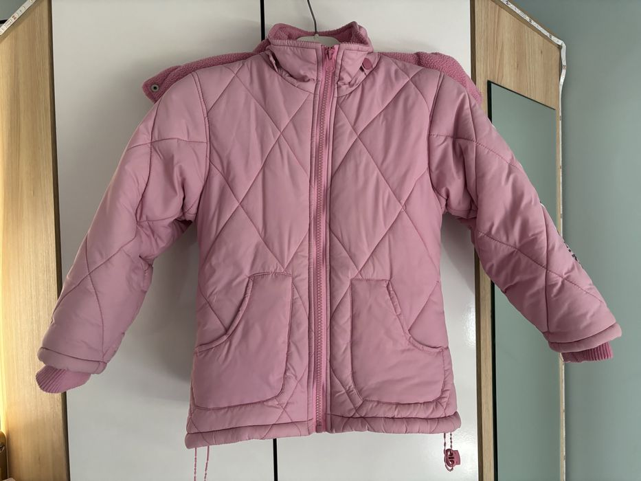 Kurtka rozowa z kapturem