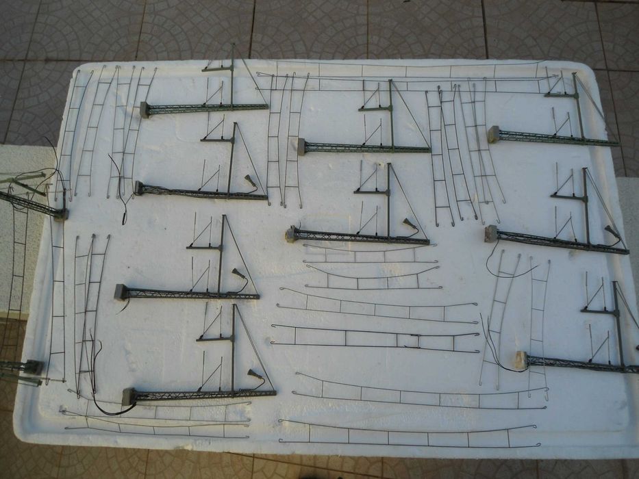 1:87 Marklin 11 postes duplos de catenária + 30