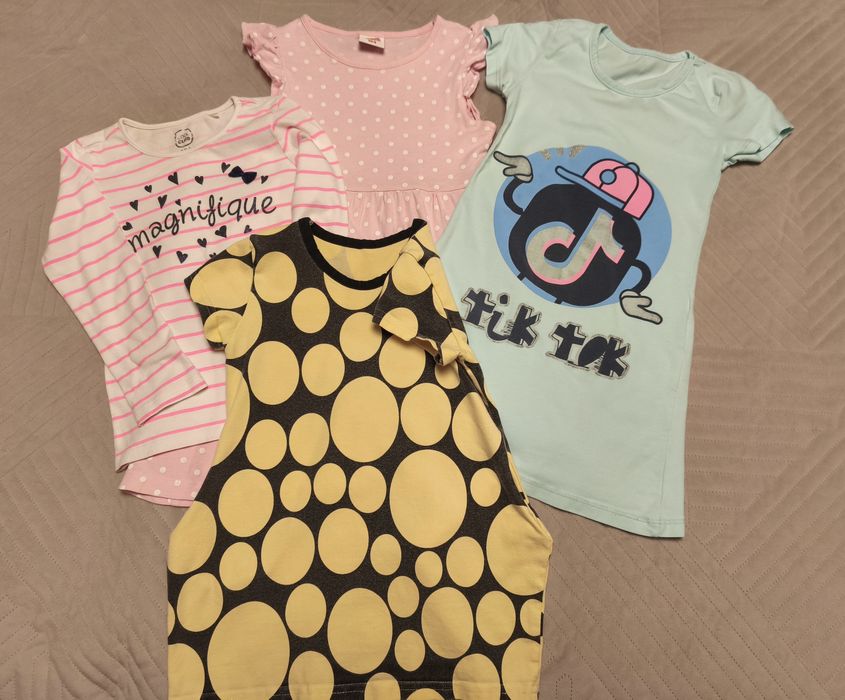 Zestaw ubrań: 2 sukienki, tunika i bluzka, rozmiar 104