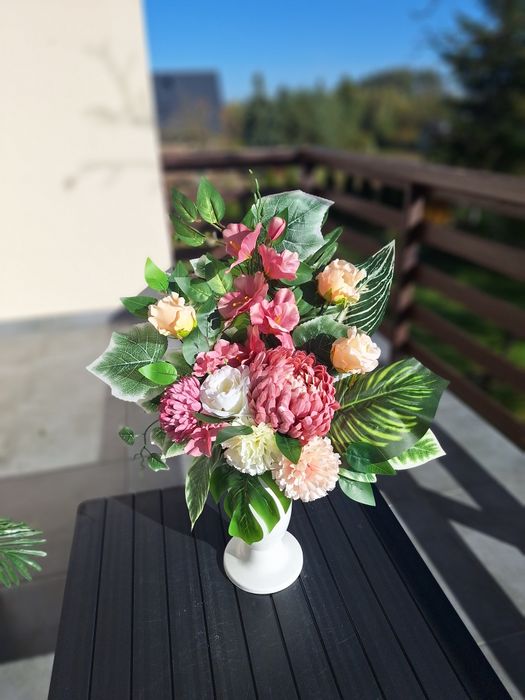 Komplet nagrobny z pięknymi chryzantemami, Stroik i bukiet na cmentarz