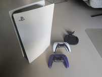 PlayStation 5 + 2 pady