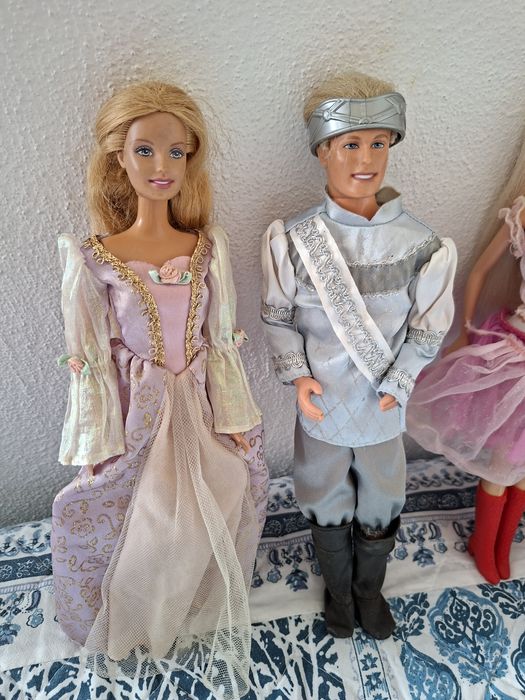 Lote de Barbies e Ken
