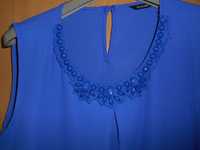синя блузка 52 розмір без рукавів з вишитим комірцем