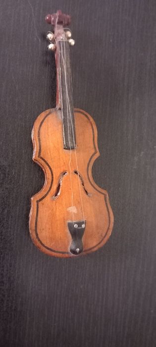 Skrzypce miniaturka drewno ozdoba