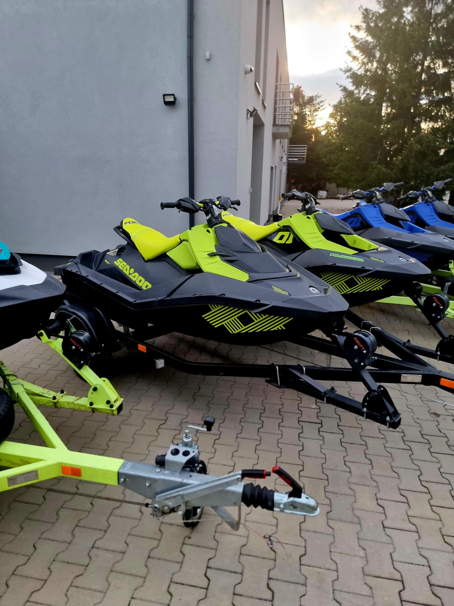 Wynajem skuterów wodnych Seadoo Spark TRRIX 90hp wypozycz-skuter