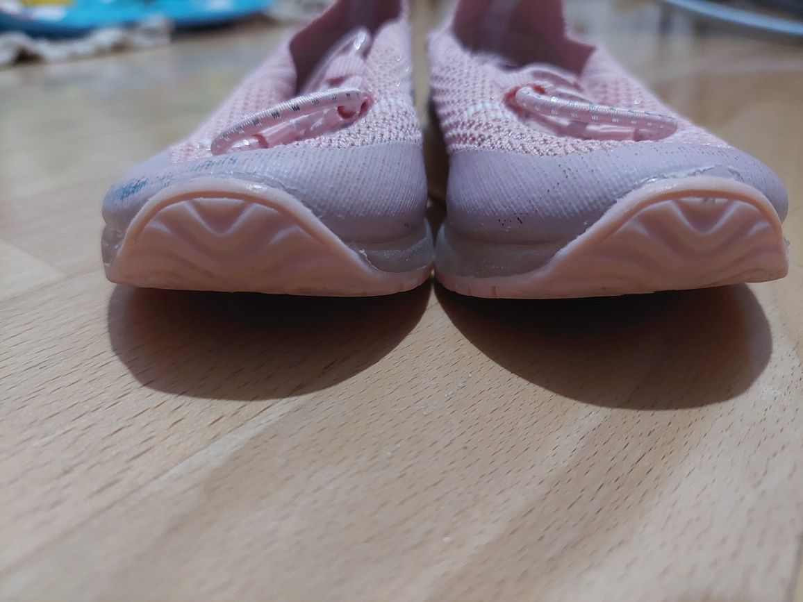 Buty adidasy wsuwane rozmiar 21 dla dziewczynki