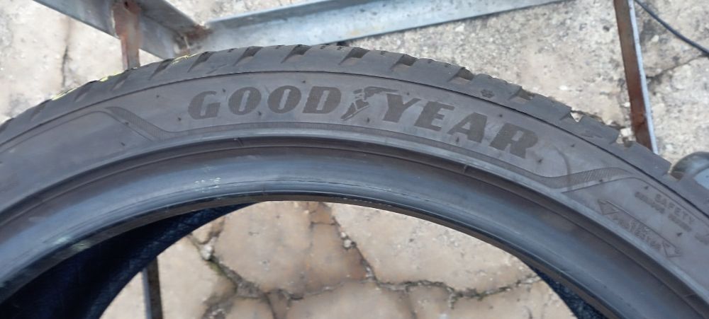 Opona 1szt 225/40/19 93W Goodyear Vector 4Seasons Gen3 2022. 7,2mm