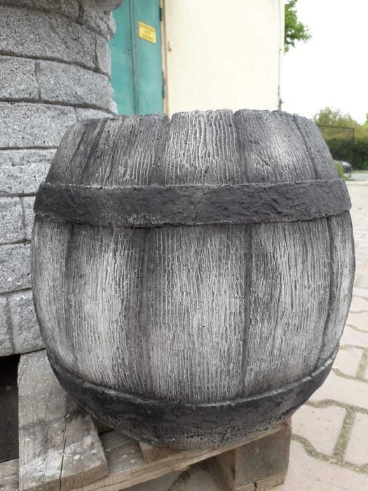 beczka betonowa , ogrodowa, donica ,